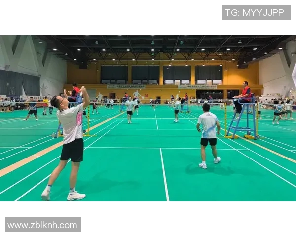 成都羽毛球队的训练节奏与比赛策略探讨聚焦羽毛球运动发展新趋势 成都羽毛球队的训练节奏与比赛策略探讨聚焦羽毛球运动发展新趋势